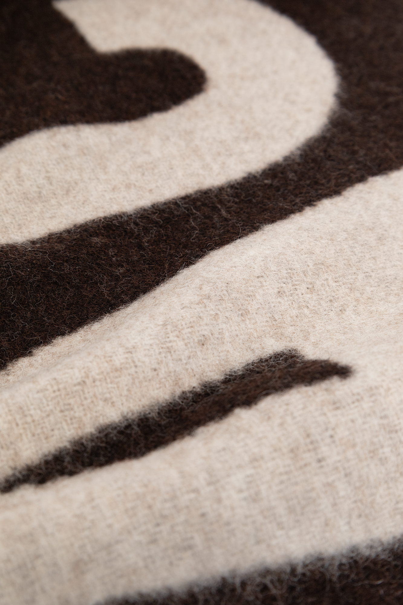 Brown Scarf with logo Jacquemus - SchaferandweinerShops TW